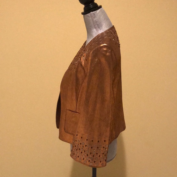 ELLEN TRACY LEATHER JACKET - Picture 4 of 8